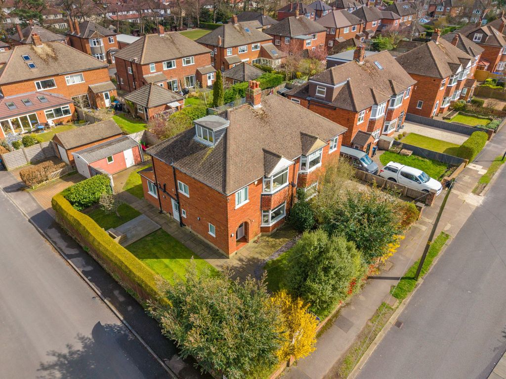 Property photo 1 of 27