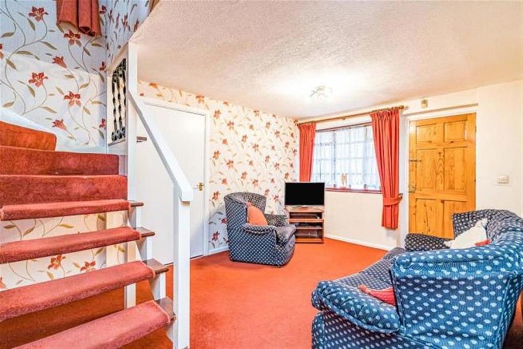 Property photo 3 of 13