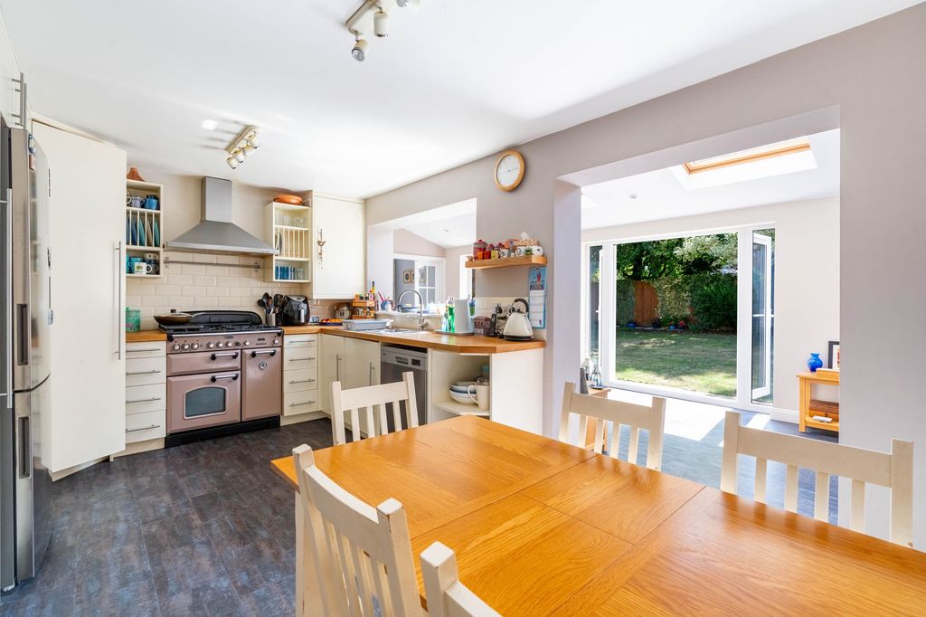 Property photo 2 of 18