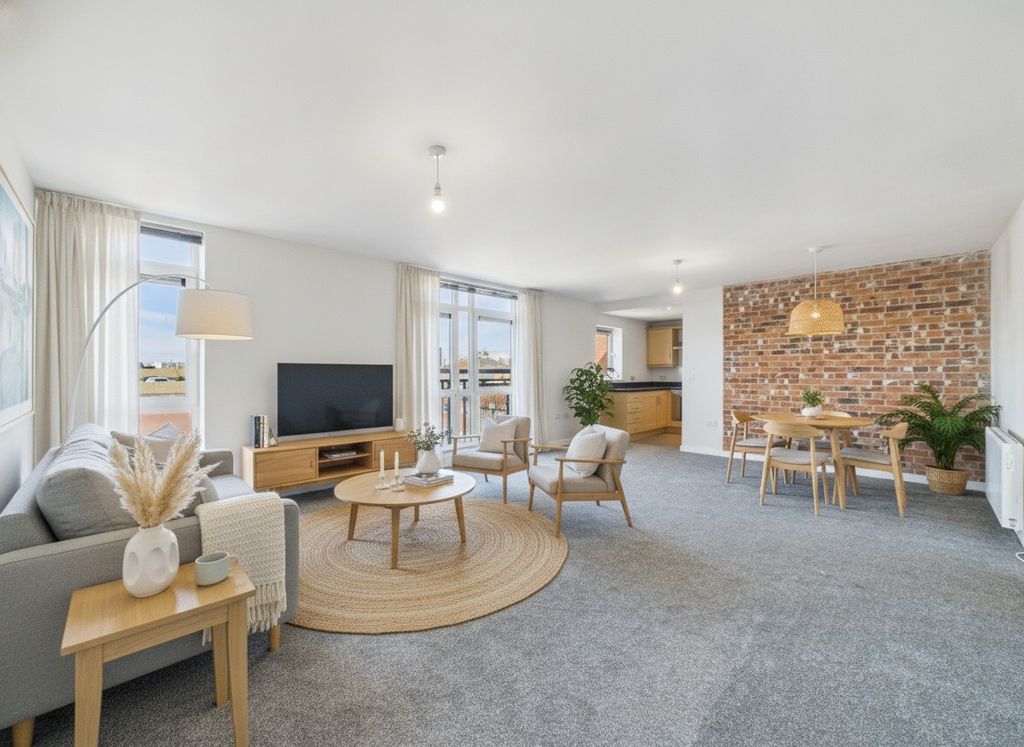 Property photo 2 of 13 3551285