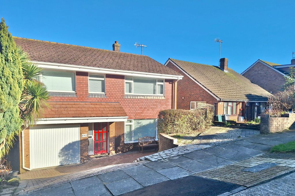 Property photo 2 of 29