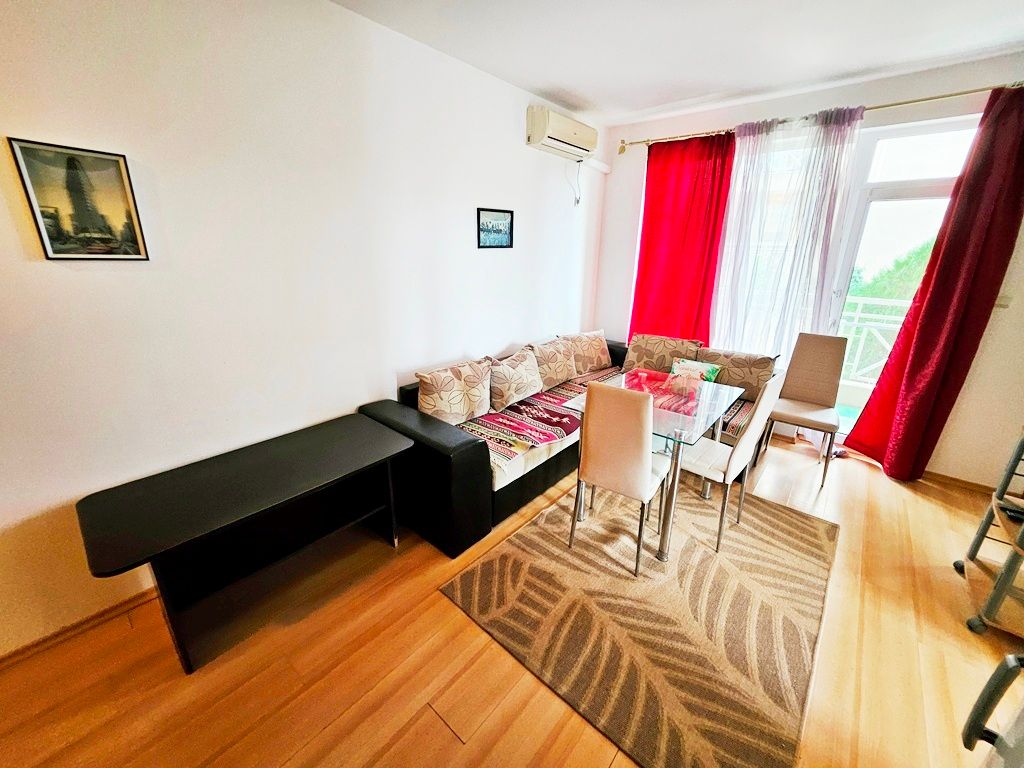 Property photo 2 of 35