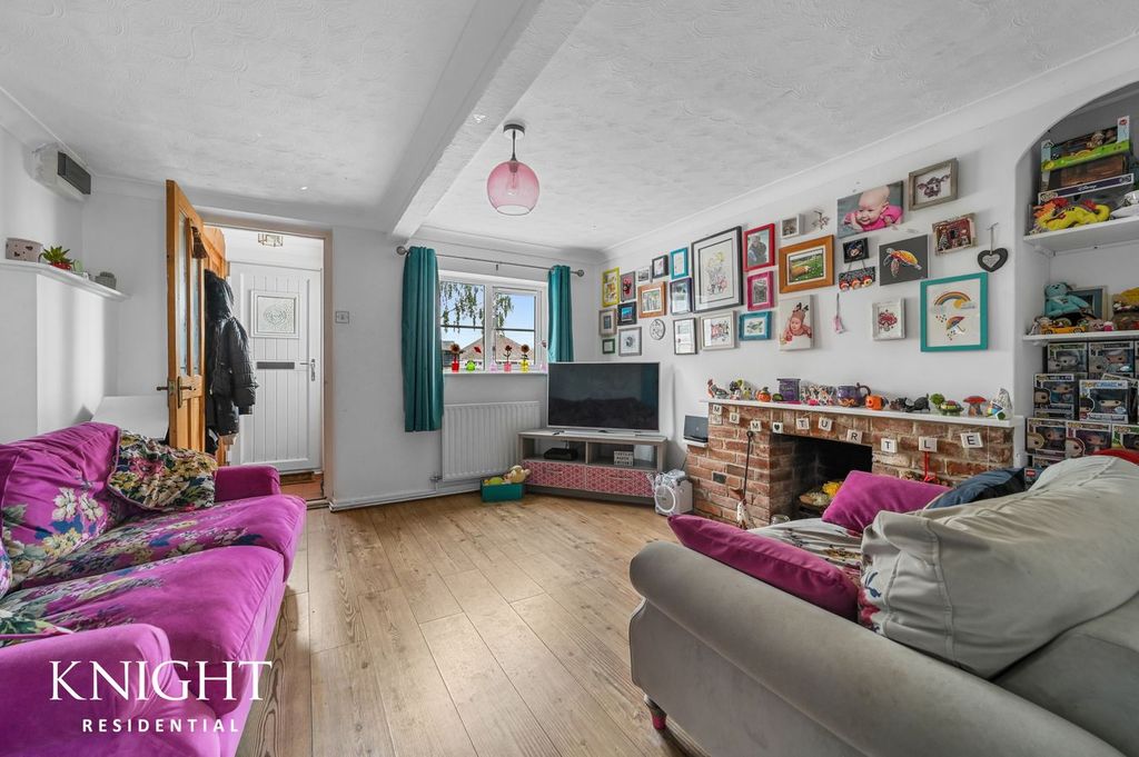 Property photo 2 of 16