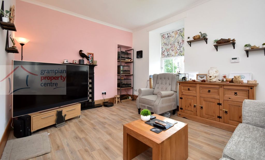 Property photo 3 of 19 l1 .Jpg