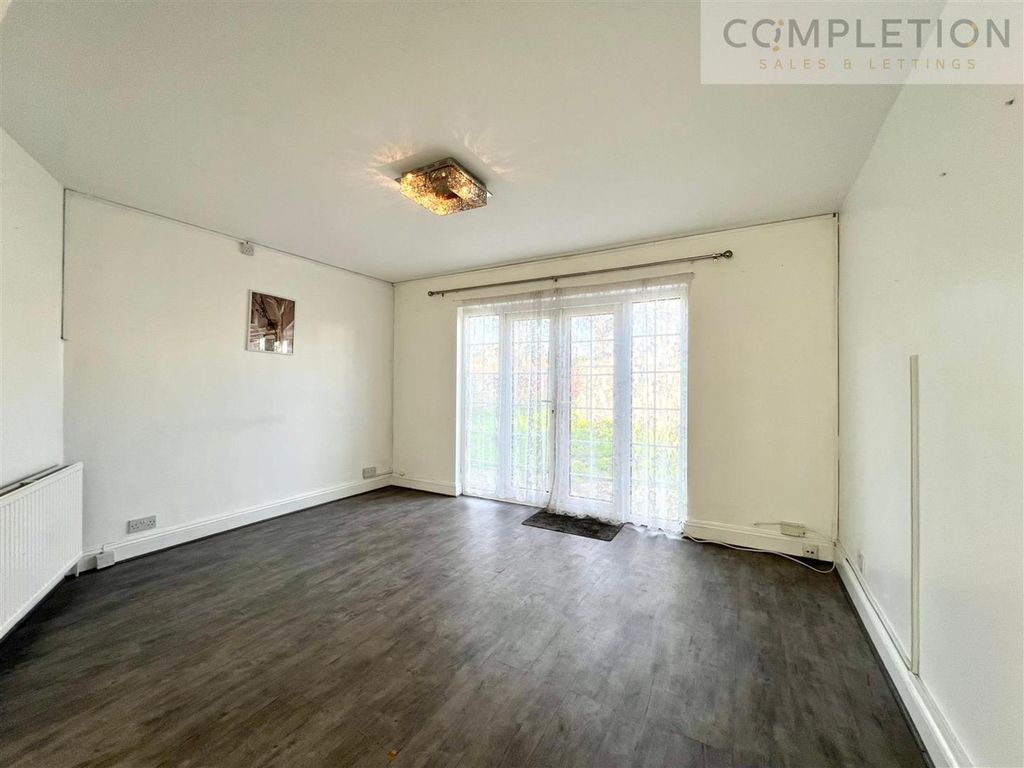 Property photo 2 of 14 4.Jpg