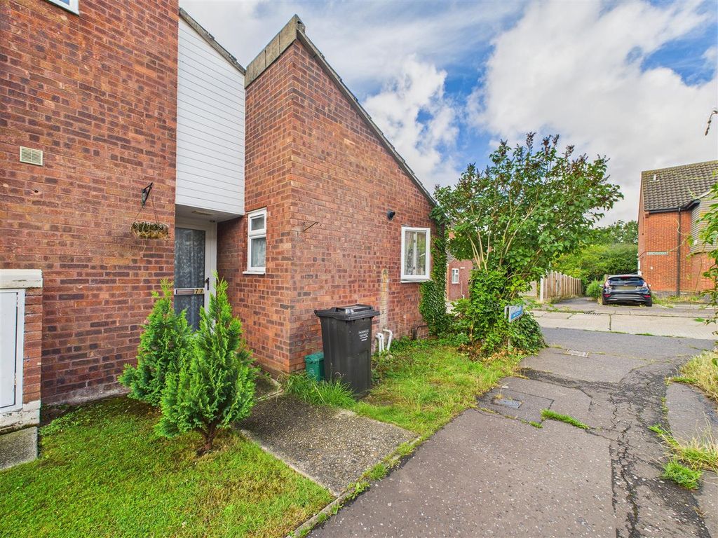 Property photo 1 of 6