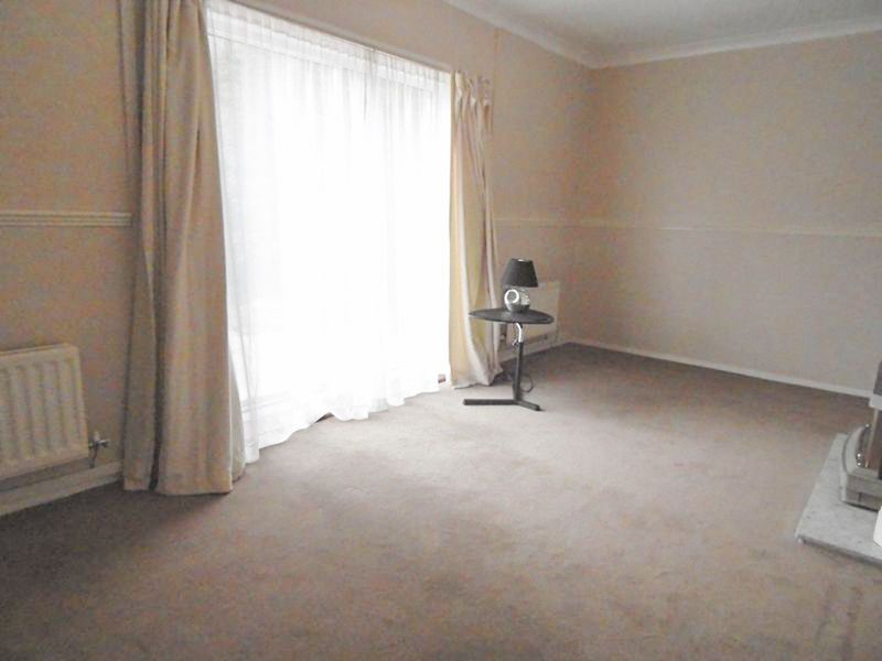 Property photo 3 of 7 Photo 6