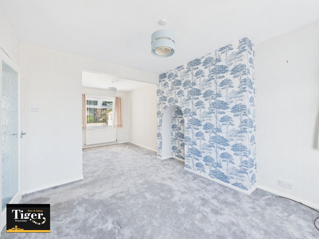 Property photo 3 of 12 Cam03440G0-Pr0463-Still003