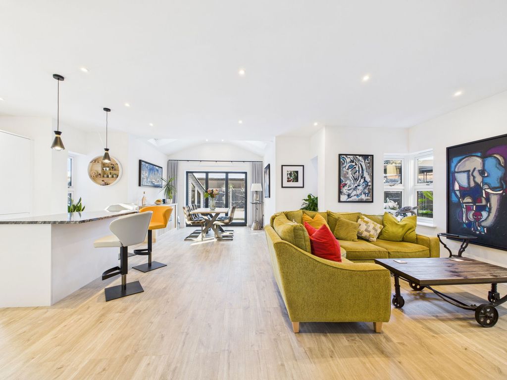 Property photo 2 of 44