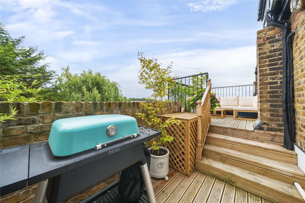 Property photo 2 of 20 Picture No. 07