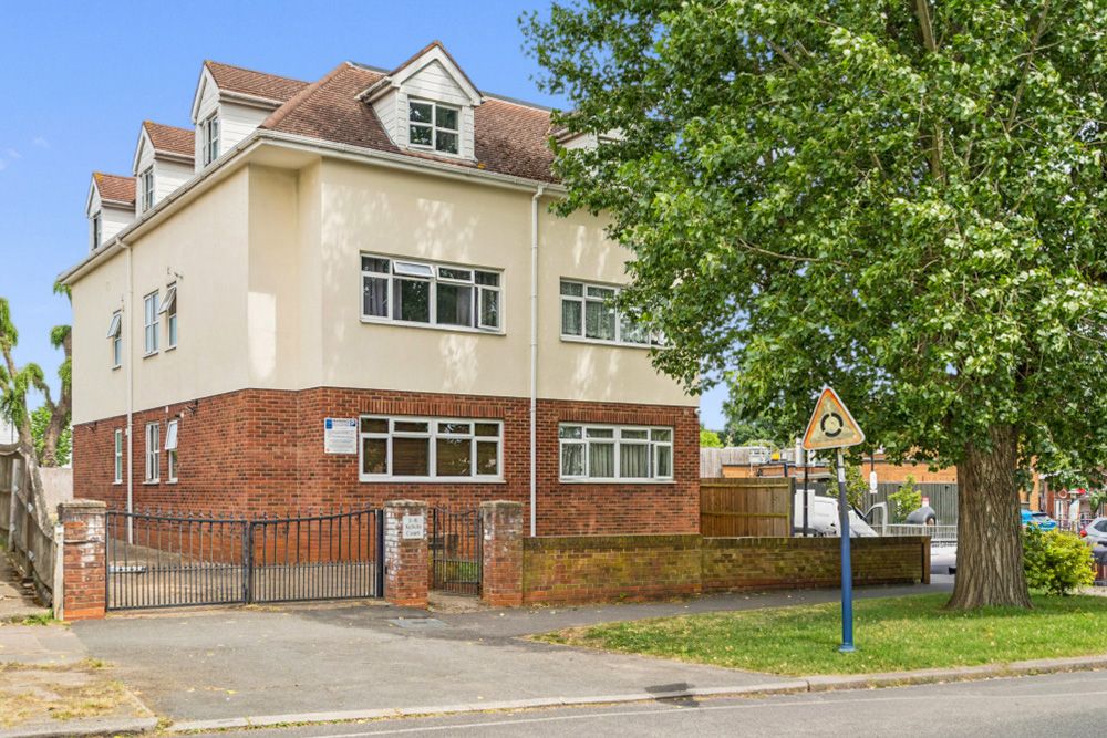 Property photo 1 of 9