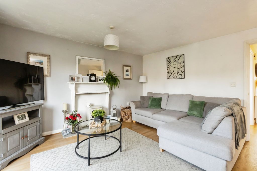 Property photo 3 of 17 Photography