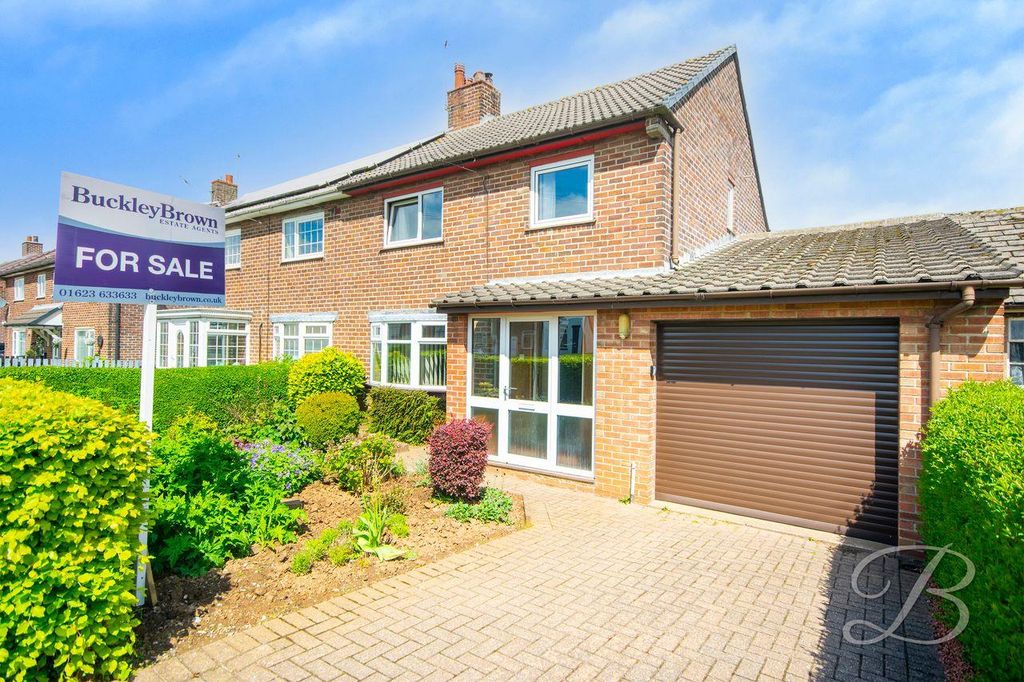 Property photo 1 of 35 U8Nxv11A.Jpg