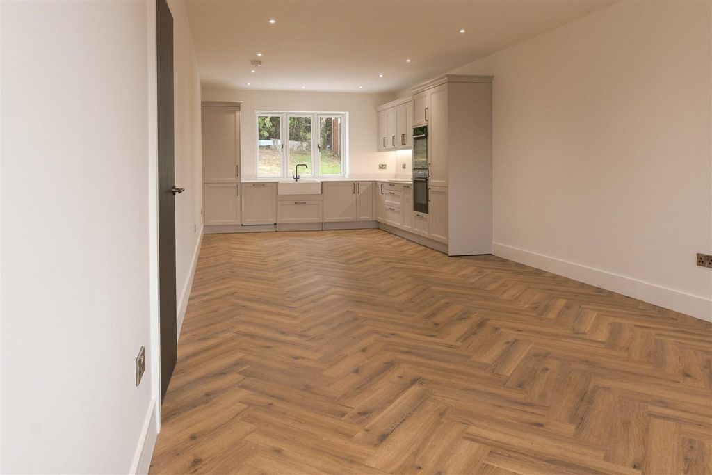 Property photo 2 of 17 Living/Dining/Kitchen