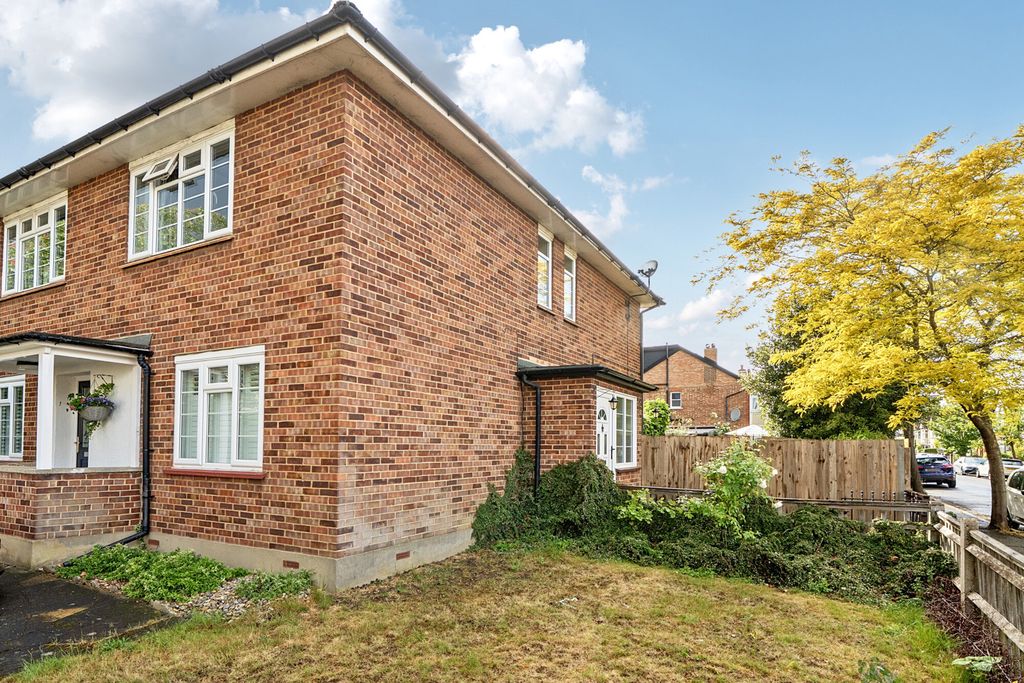 Property photo 1 of 17 1457408-1-6A04Aef...
