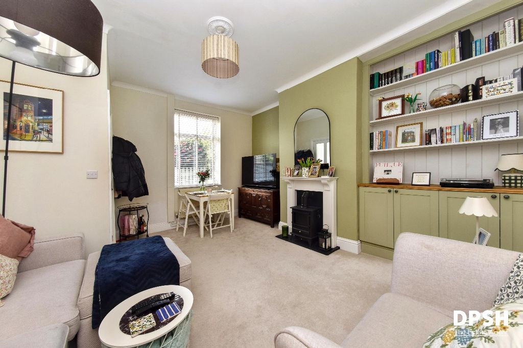 Property photo 3 of 25