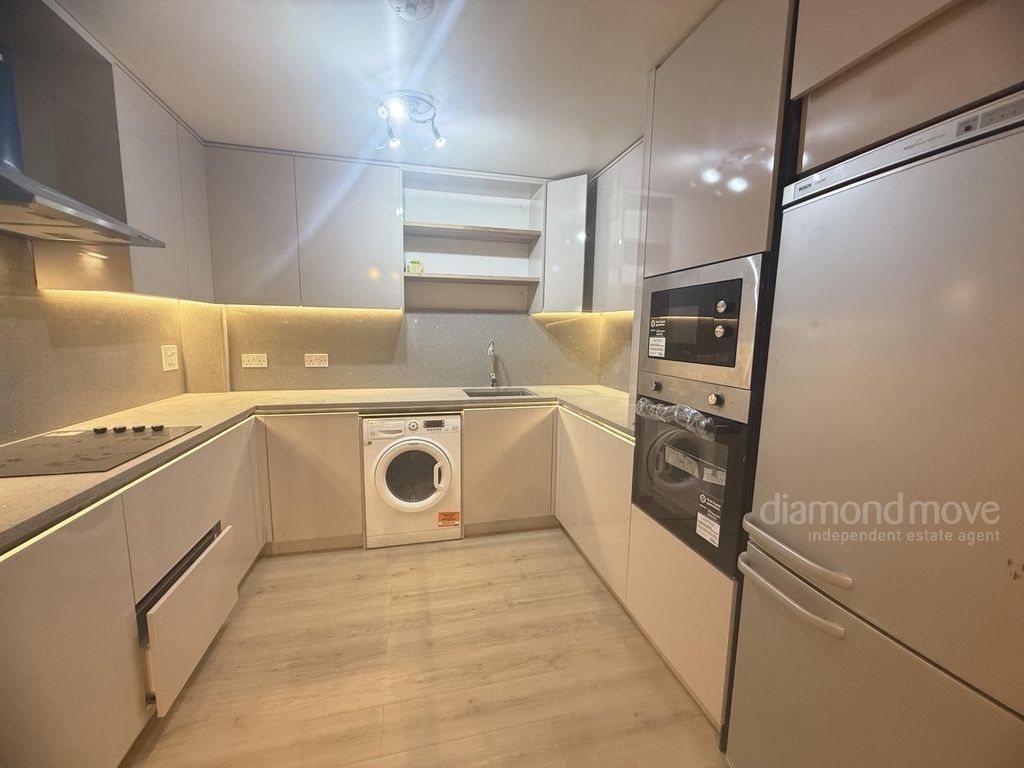 Property photo 3 of 5 Photo 7