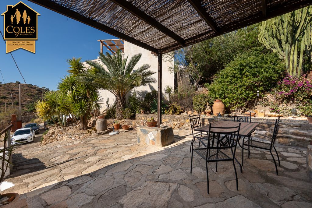 Property photo 3 of 31