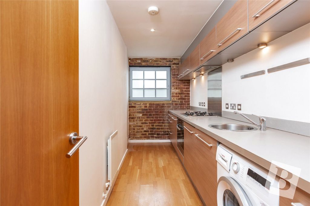 Property photo 2 of 13 Kitchen