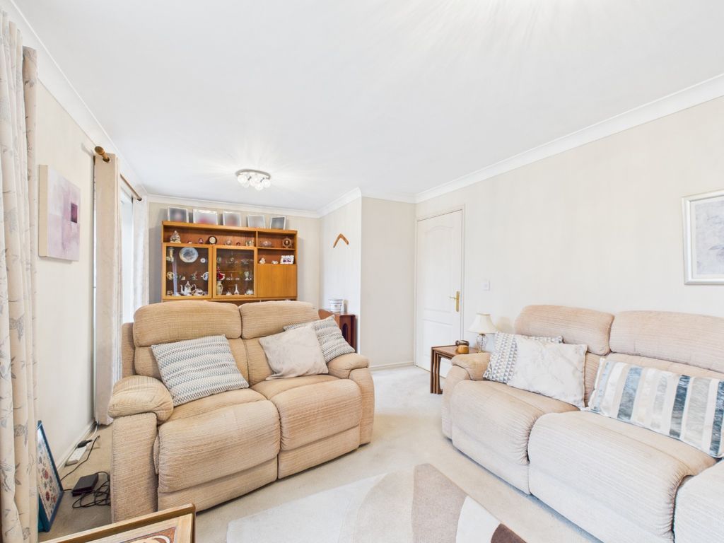 Property photo 3 of 19 4684205