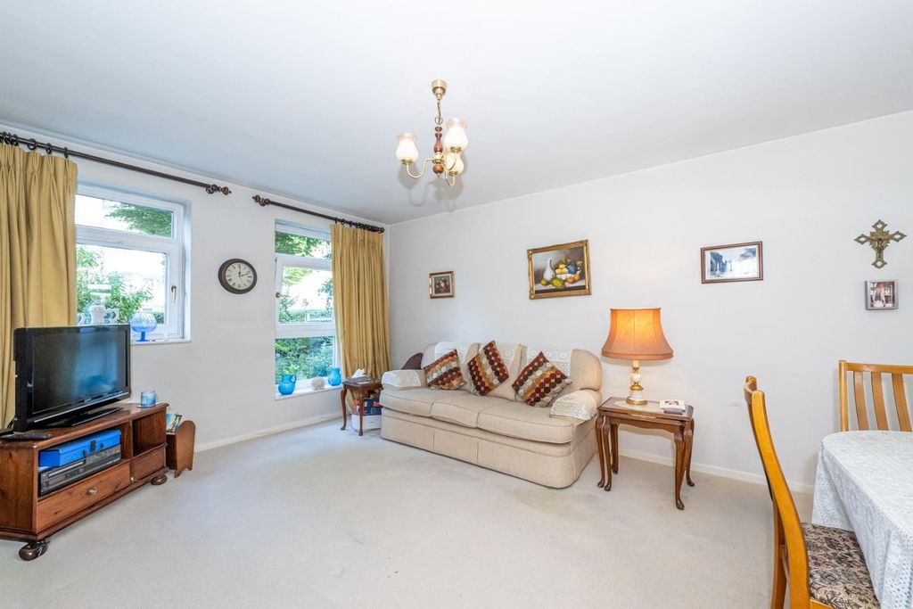 Property photo 1 of 10 Bron Court 9-001 Lr.Jpg