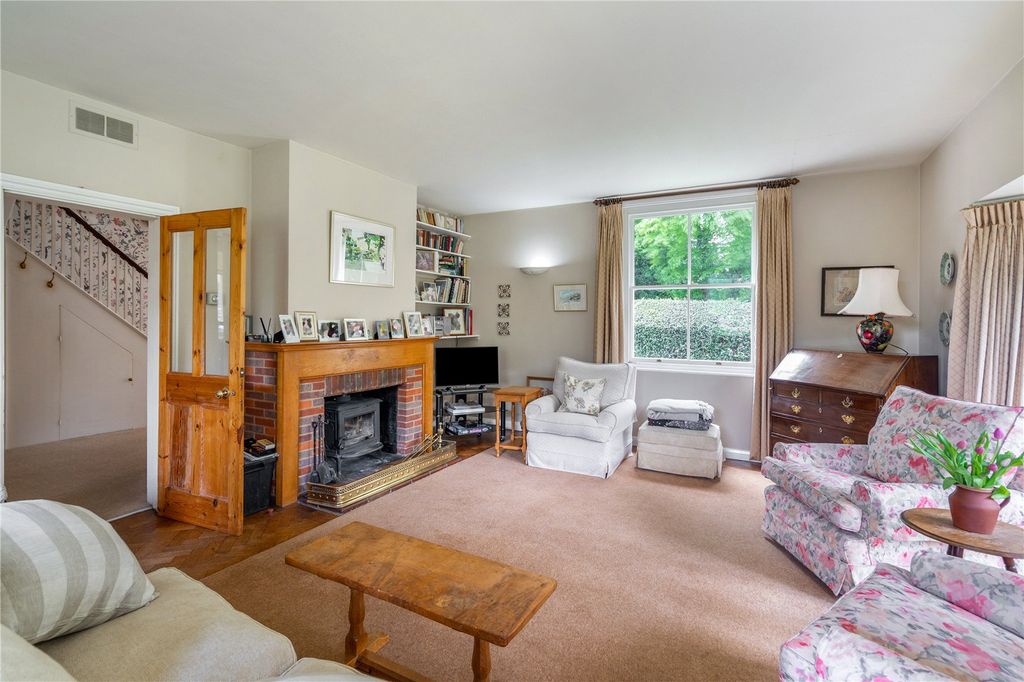 Property photo 3 of 13 Sitting Room