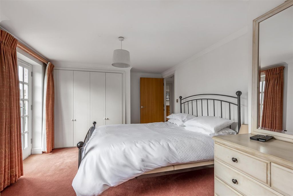 Property photo 3 of 16 Bedroom 1