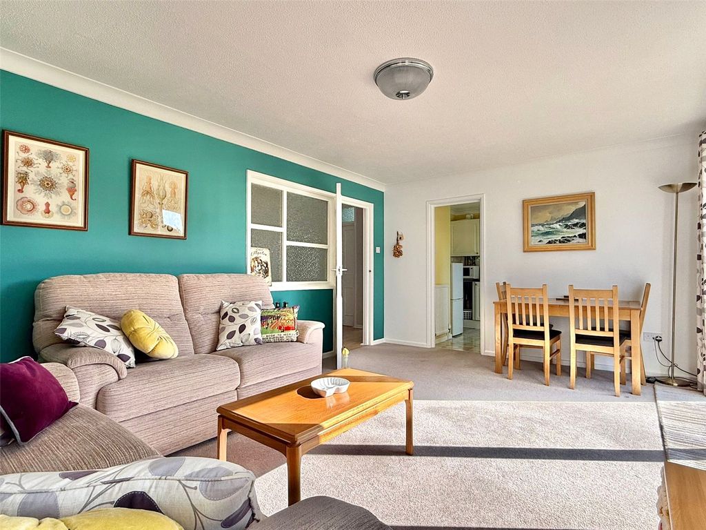 Additional image 5 of 2 bed flat for saleManderley, Sea Road, Milford On Sea, Lymington SO41