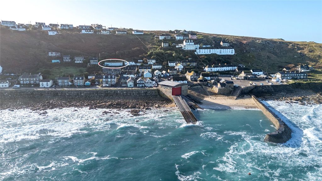 Property photo 1 of 30 Picture No. 09