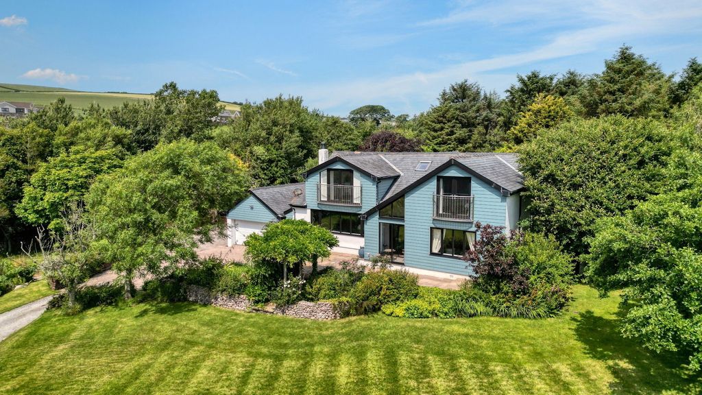 Property photo 3 of 56