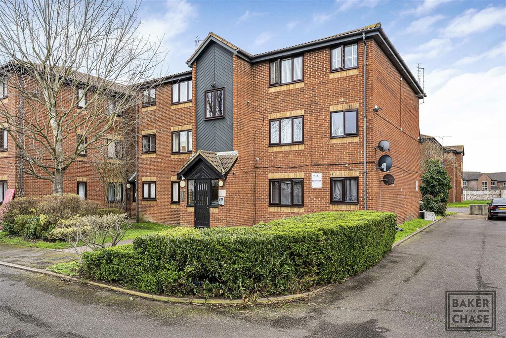 Property photo 1 of 12 Front