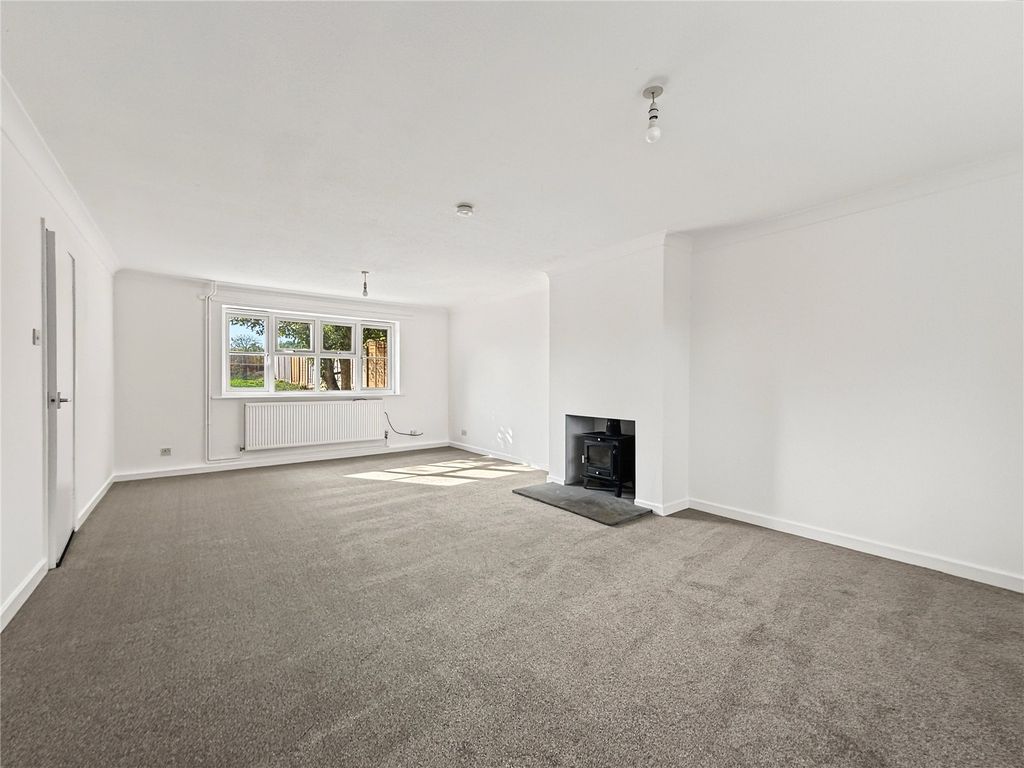 Property photo 3 of 12 Picture No. 25