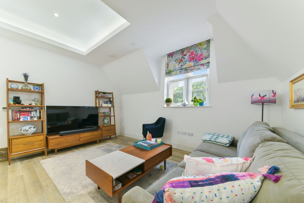 Property photo 3 of 7