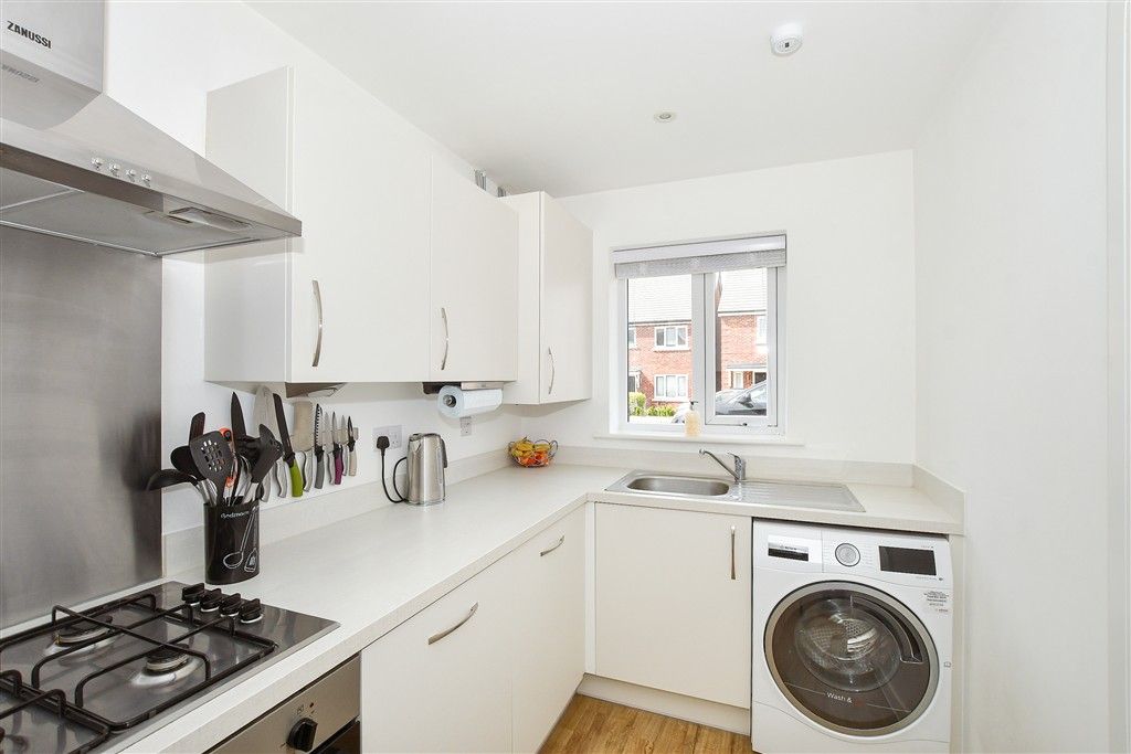 Property photo 1 of 4 Kitchen