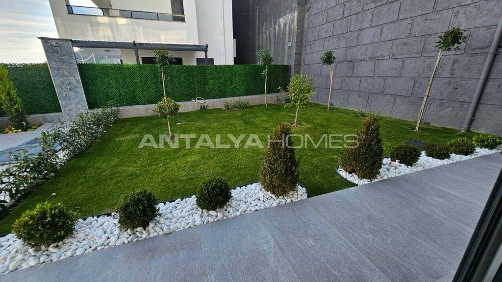 Property photo 3 of 50