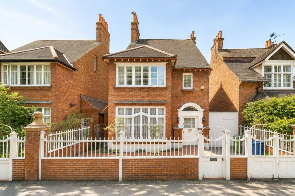 Property photo 1 of 10