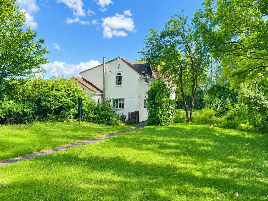 Property photo 1 of 33