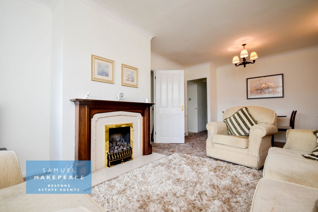 Property photo 3 of 19 Gallery
