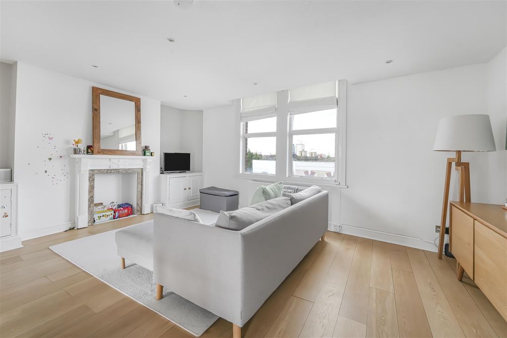 Property photo 3 of 10 Ped03967.Jpg