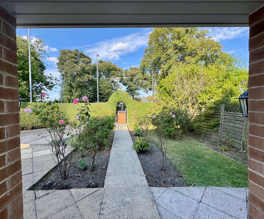 Property photo 3 of 28 Image1 (12)