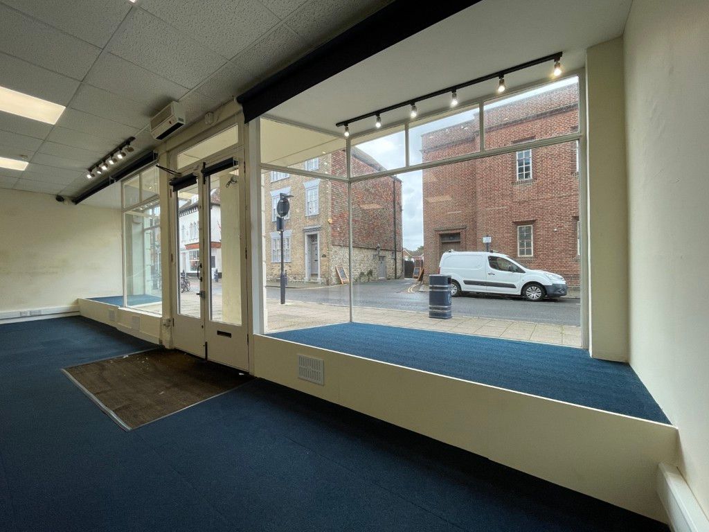 Property photo 2 of 11 Photo 1