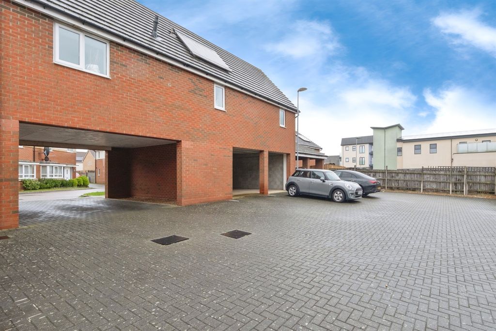 Property photo 2 of 15