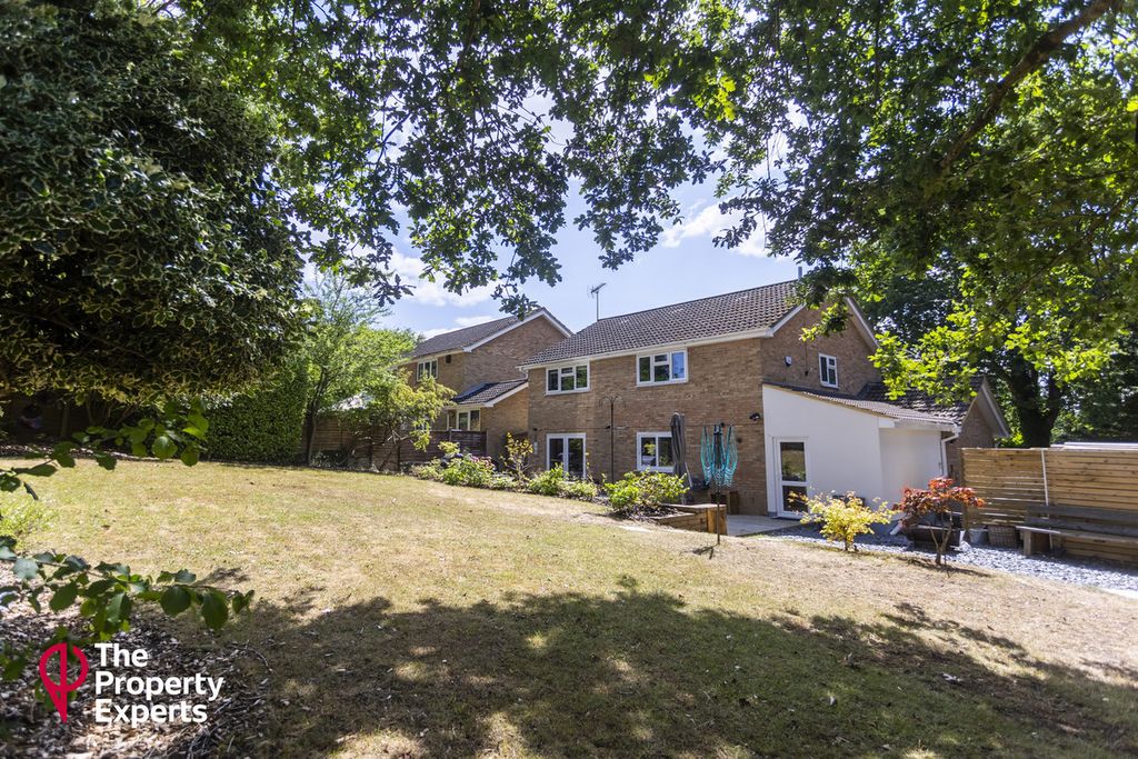 Property photo 2 of 23