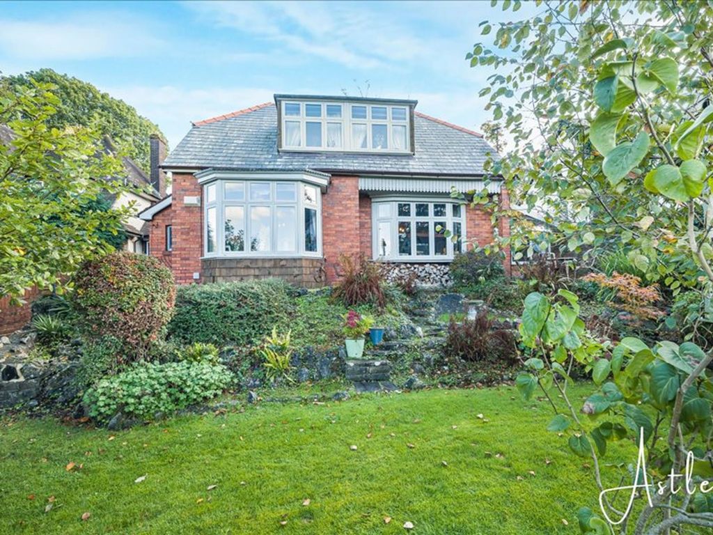 Property photo 1 of 32