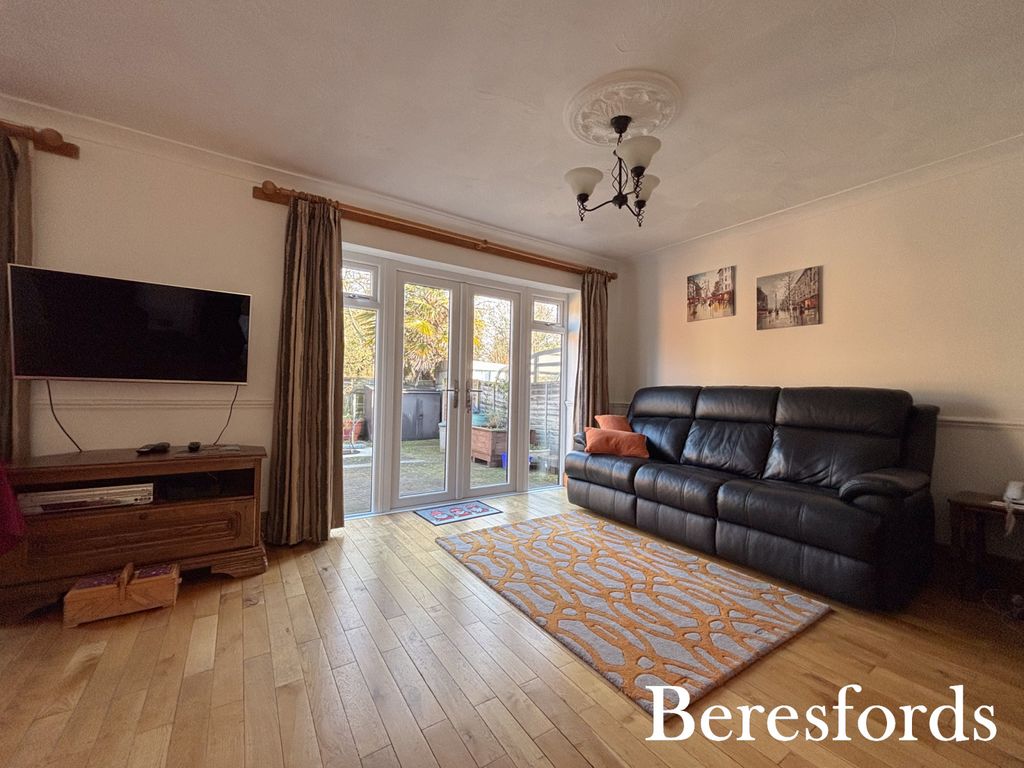 Property photo 3 of 13 Picture No. 15