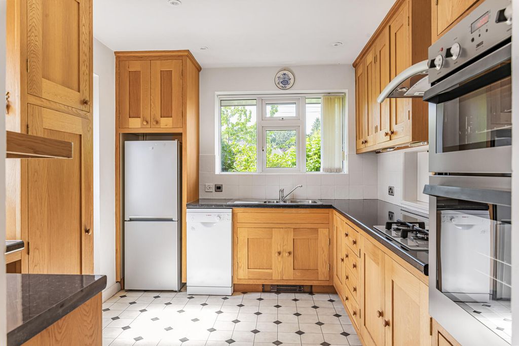 Property photo 3 of 15 Kitchen