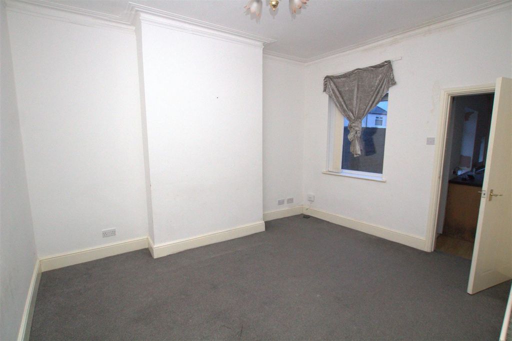 Property photo 2 of 11 1 Grange Dining Room .Jpg