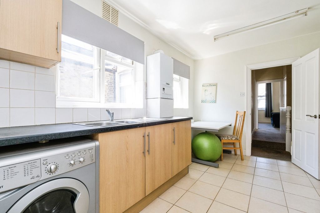Property photo 2 of 17 Pbox-Img.Jpg