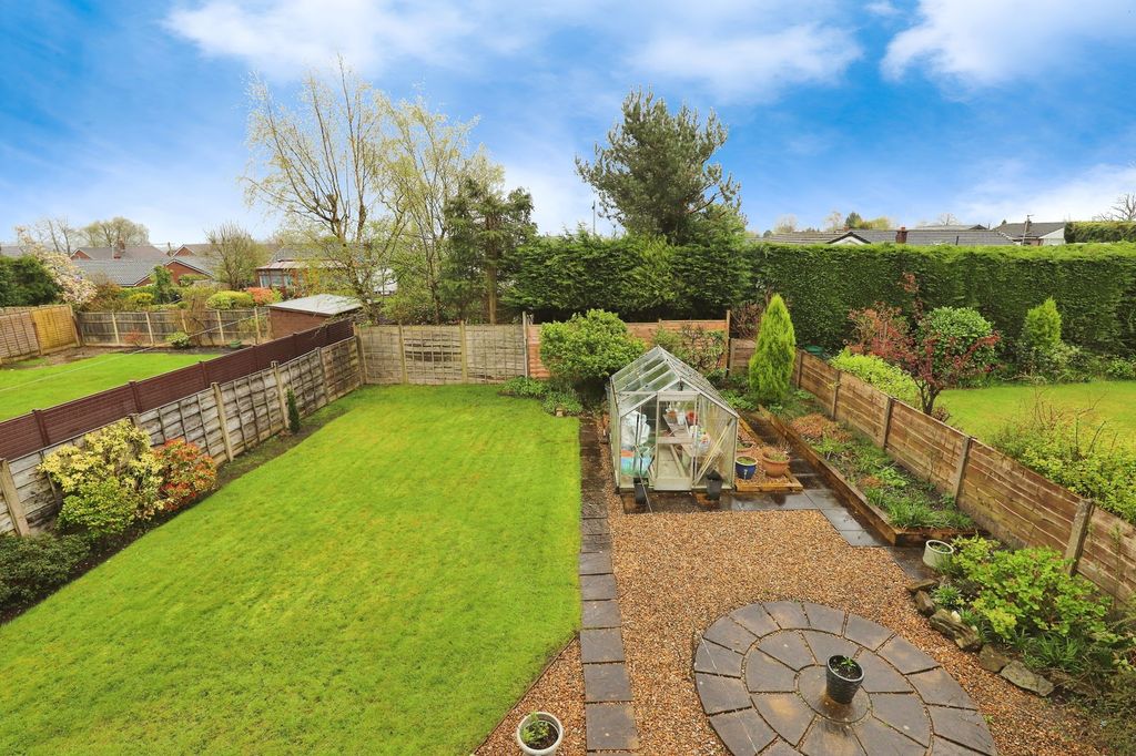 Property photo 2 of 29
