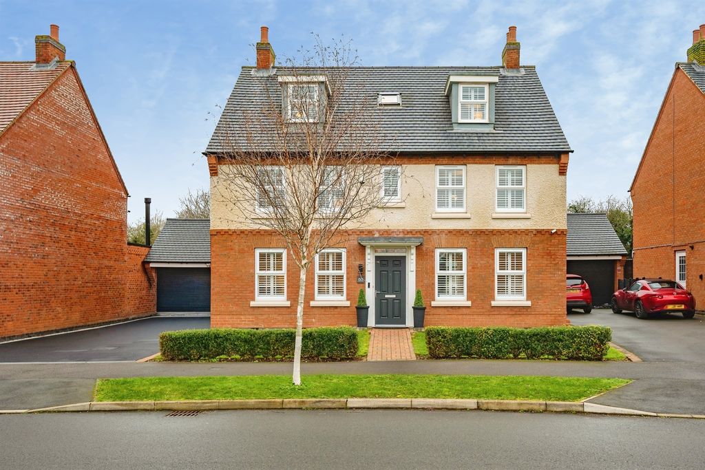 Property photo 2 of 38